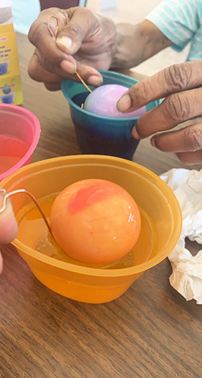 Dyeing Easter Eggs April 2022