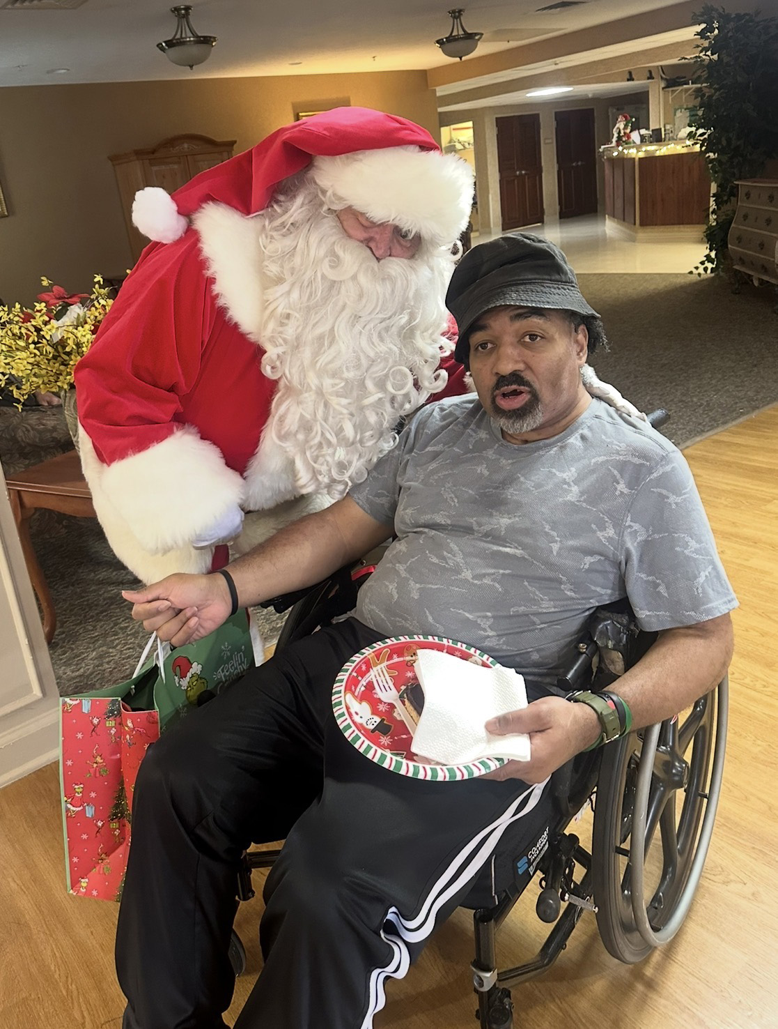 Santa Stopped by at Liberty of Lima - 15