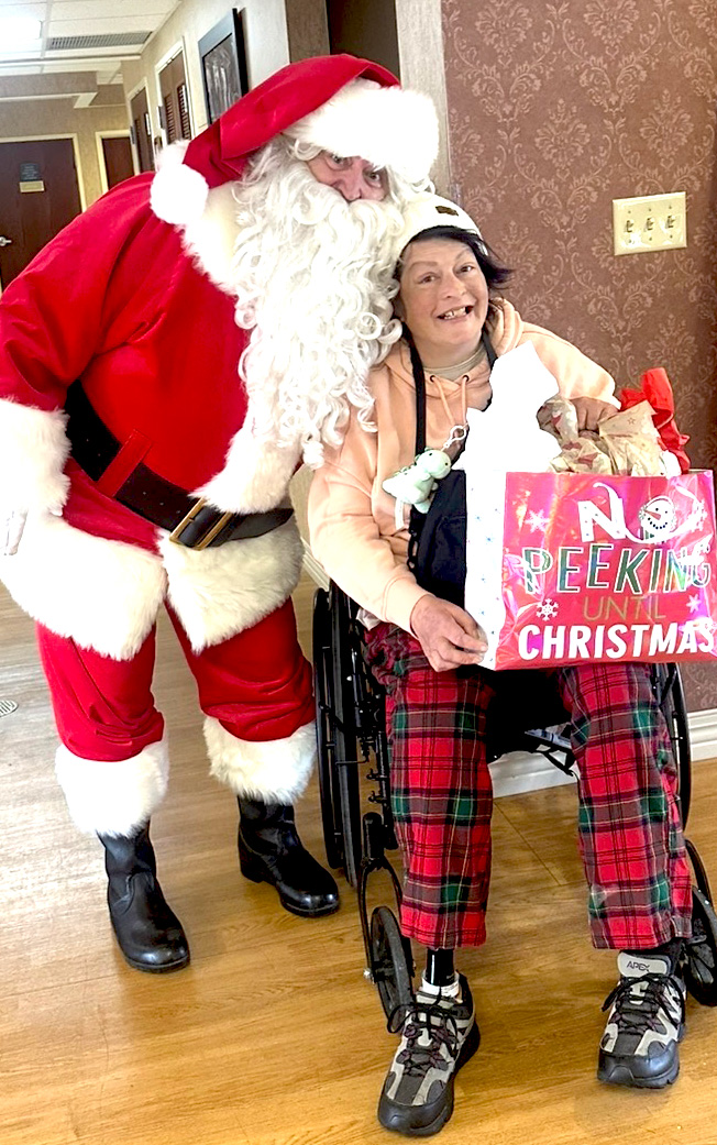 Santa Stopped by at Liberty of Lima - 13