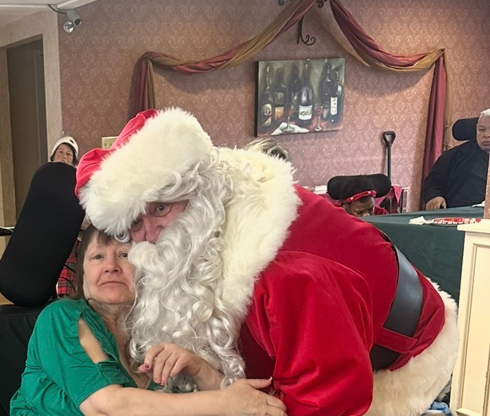 Santa Stopped by at Liberty of Lima - 7