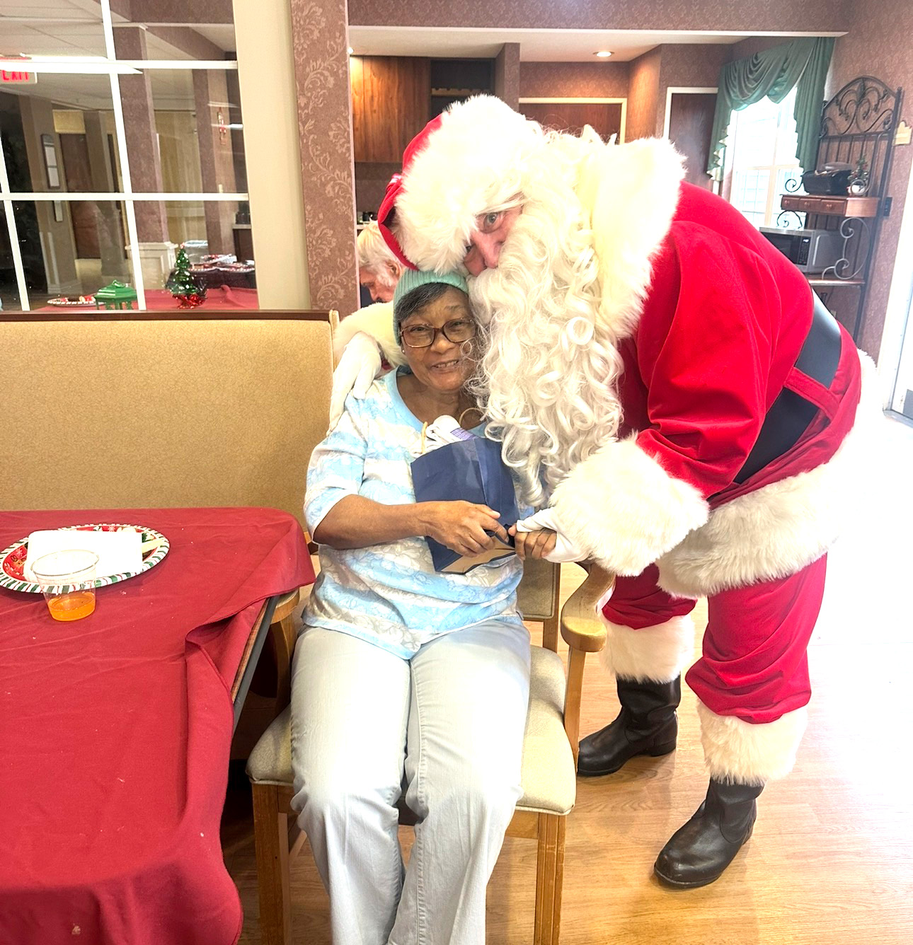 Santa Stopped by at Liberty of Lima -12