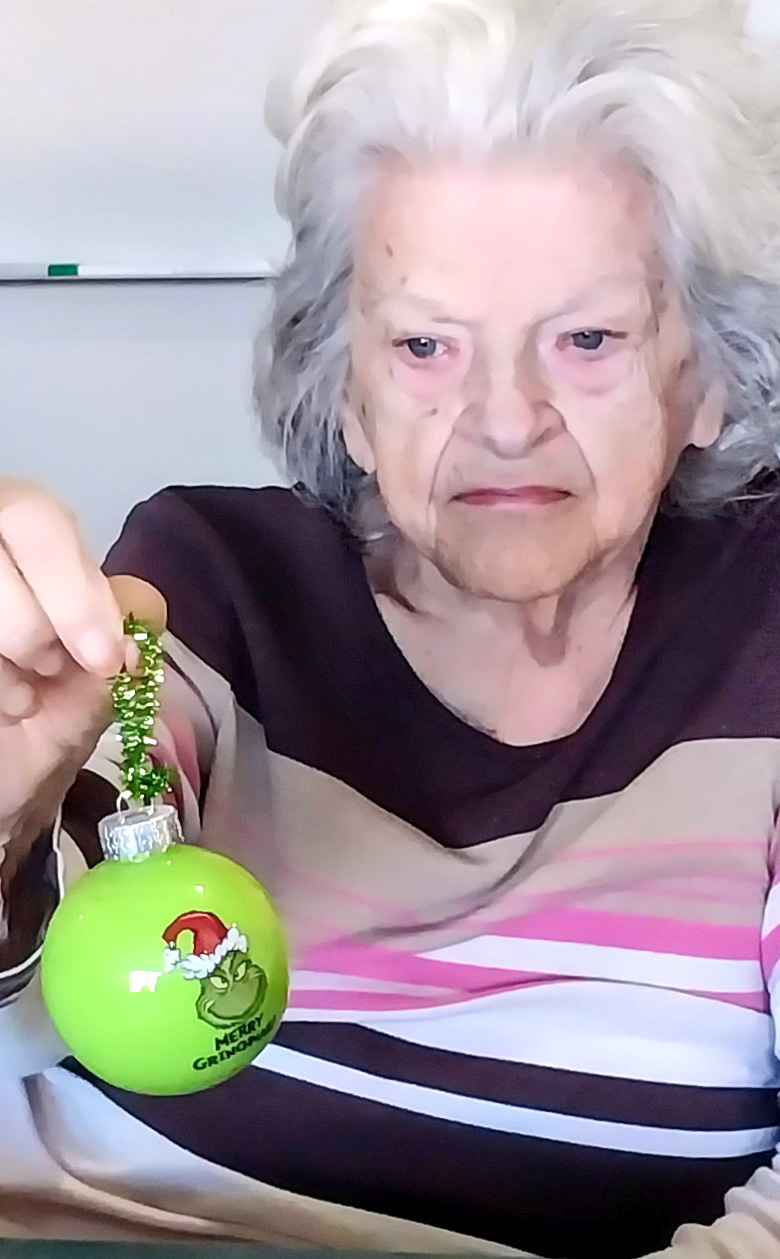 Grinch Christmas Ornaments Activity-6