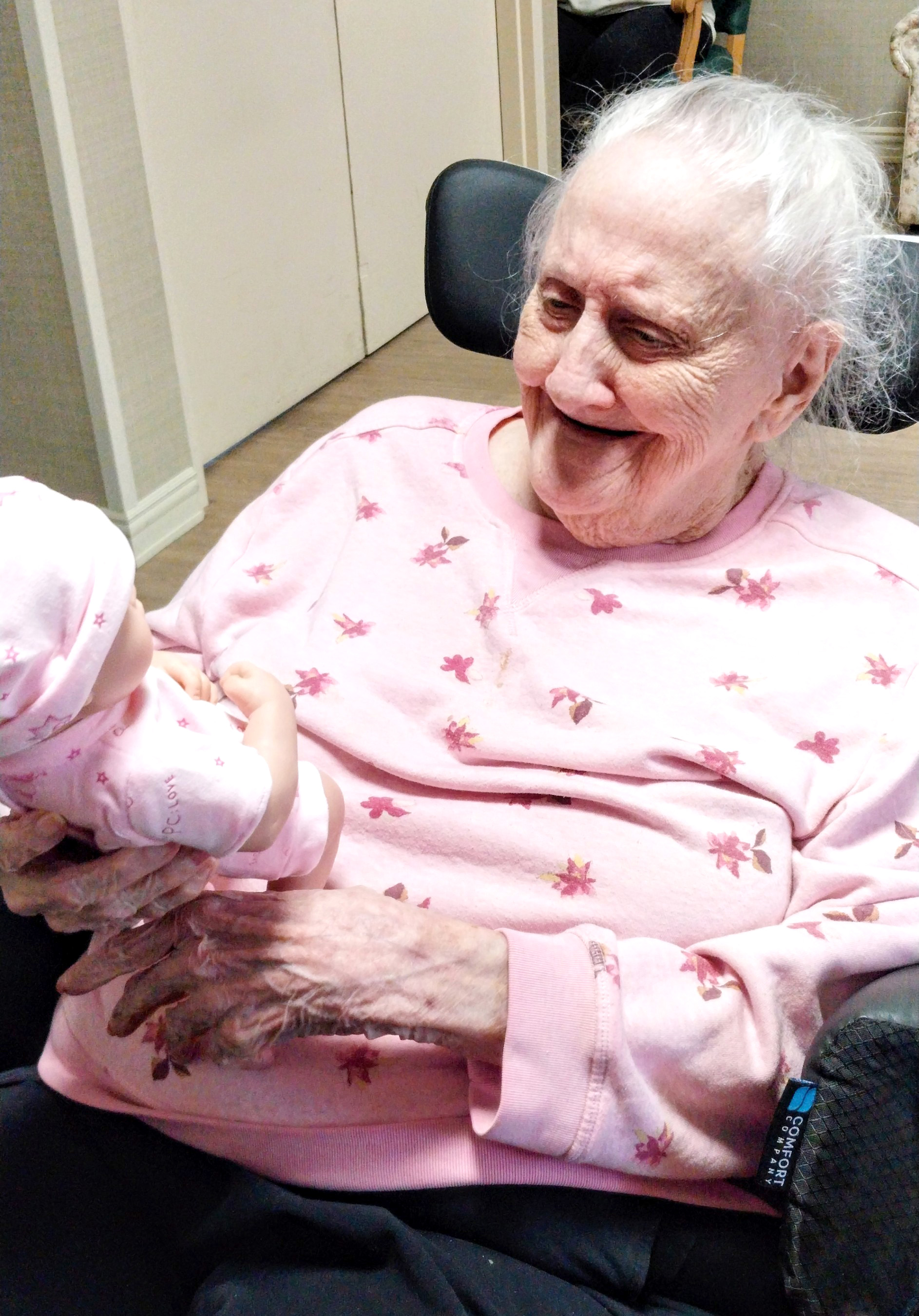 Generous Gifts for our Residents from Jenifer Howell-5