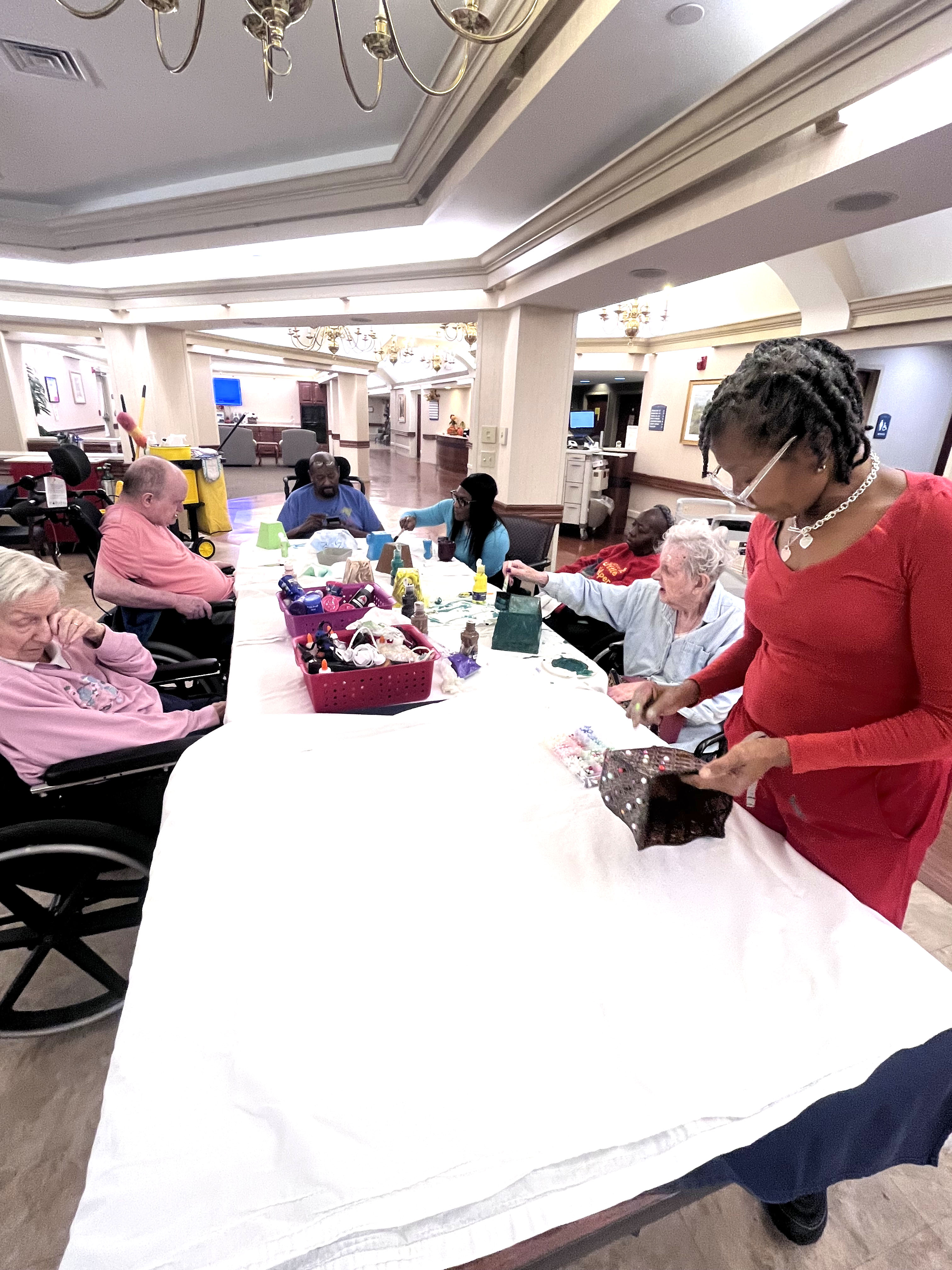 Making Centerpieces - Liberty Nursing Center of Colerain